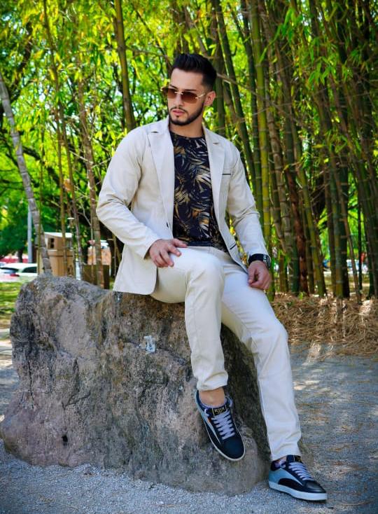 Blazer ajustado de caballero N105